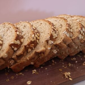 Tajadas de pan de nueces, avena y linaza